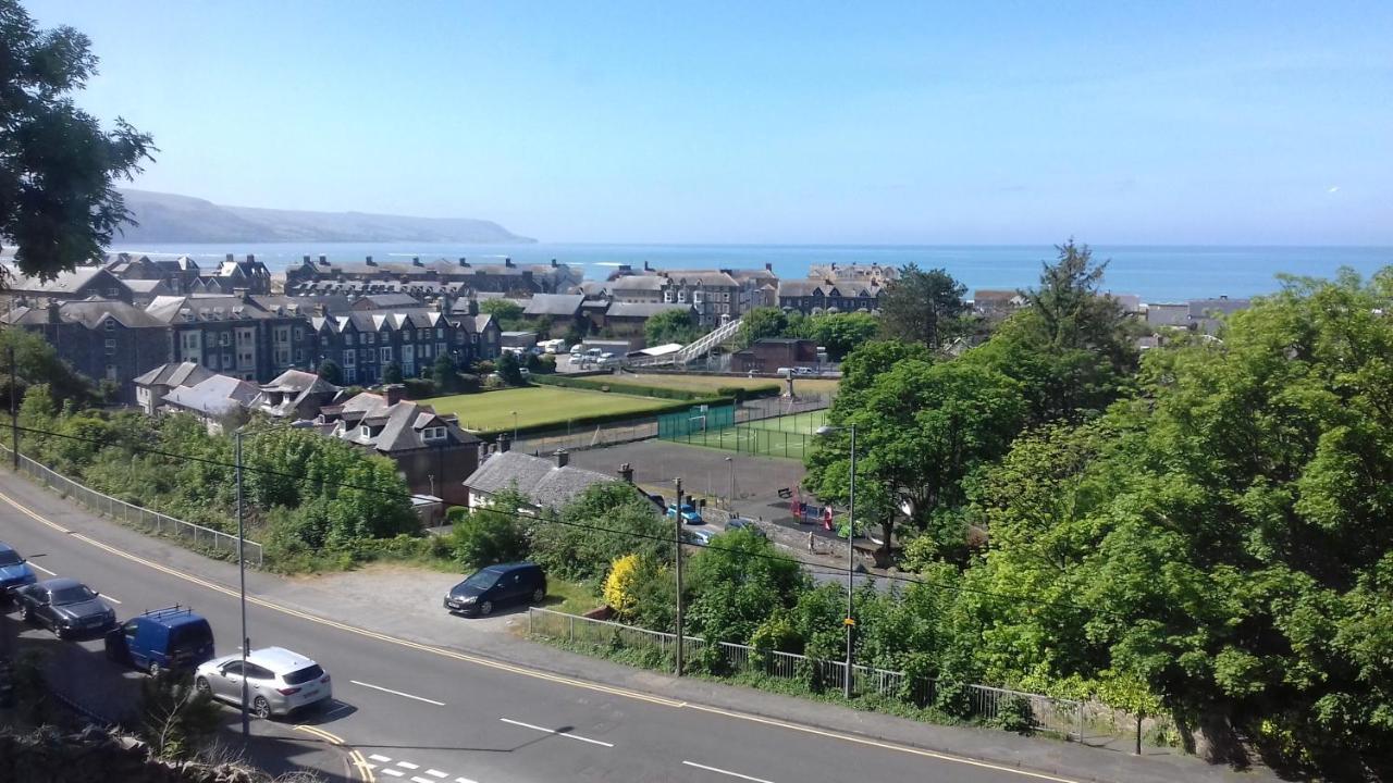 Apartment Chic Barmouth Exterior photo