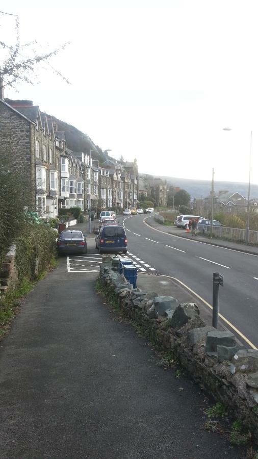 Apartment Chic Barmouth Exterior photo
